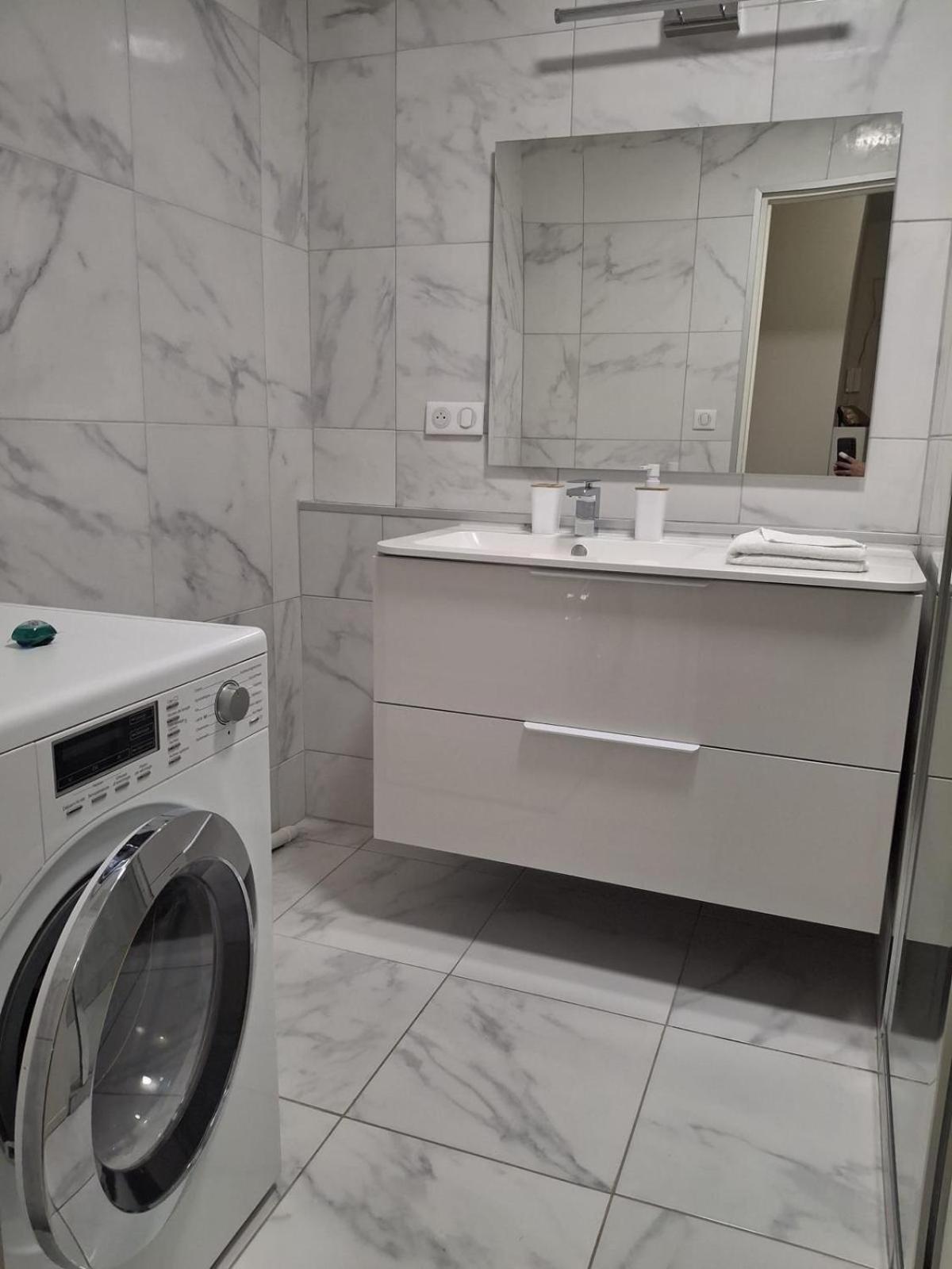 3 Pieces Apartment A Juan-Les-Pins أنتيب المظهر الخارجي الصورة